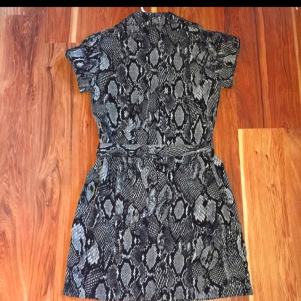 NY&CO Snake dress